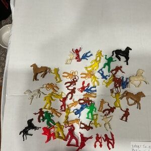 Tim Tee 54 piece Cowboys & Indians
